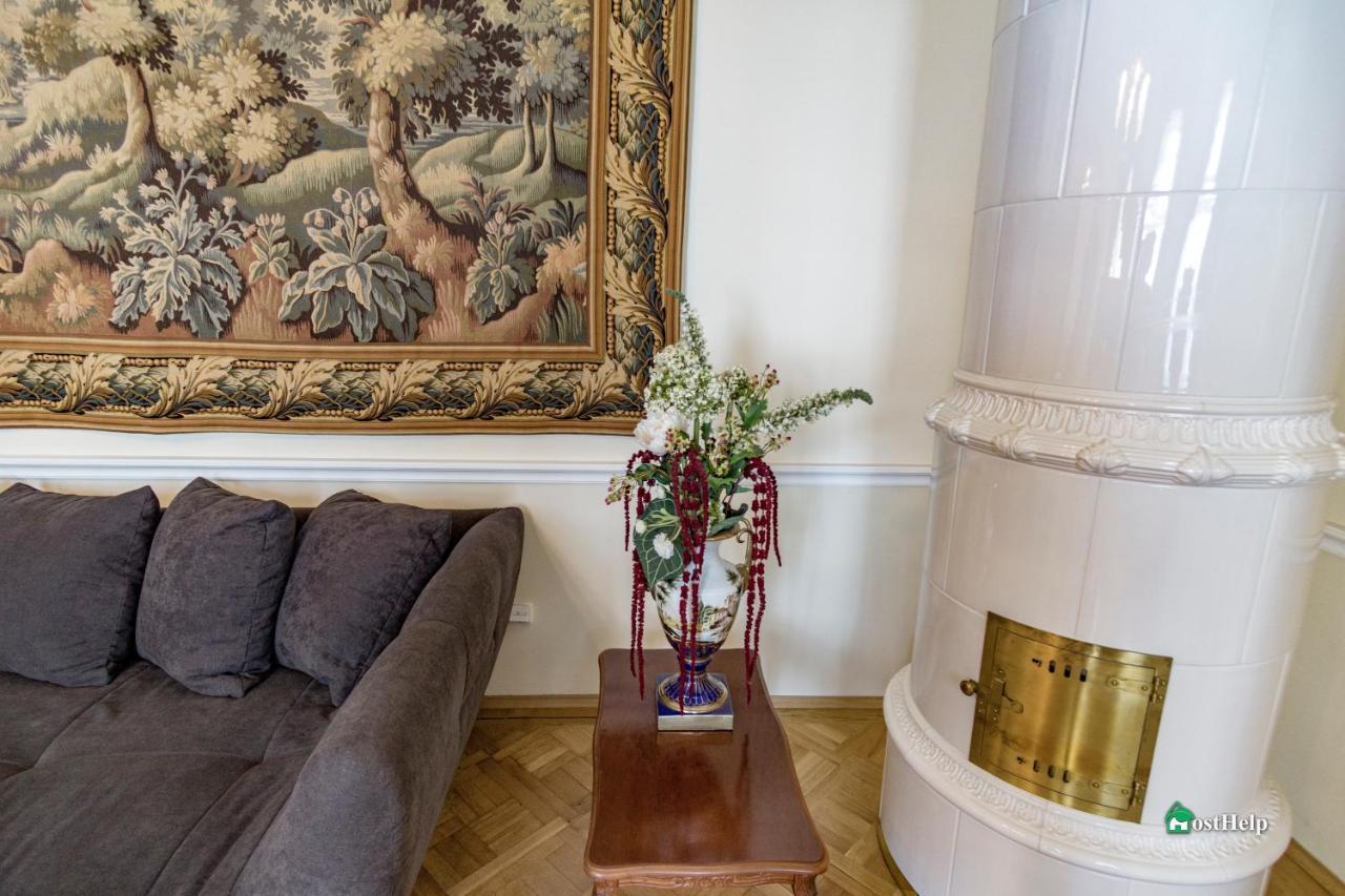 Villa With Hot-Tub, Terrace And Garden, Wenceslass Square Prague Exterior photo
