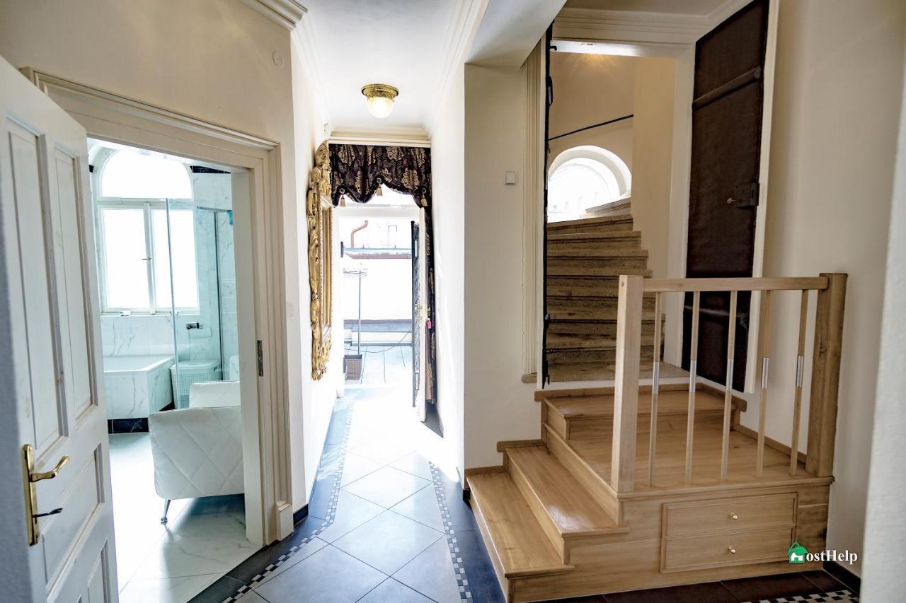 Villa With Hot-Tub, Terrace And Garden, Wenceslass Square Prague Exterior photo