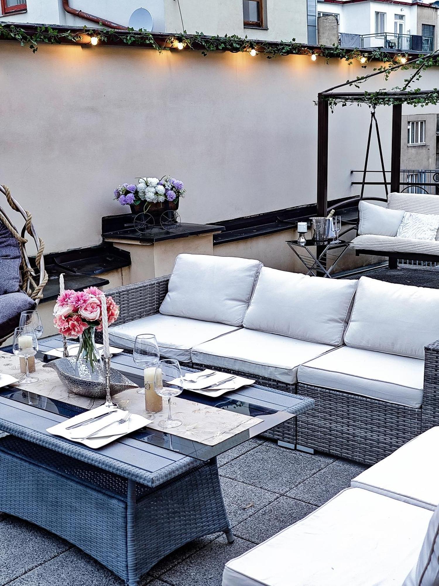 Villa With Hot-Tub, Terrace And Garden, Wenceslass Square Prague Exterior photo